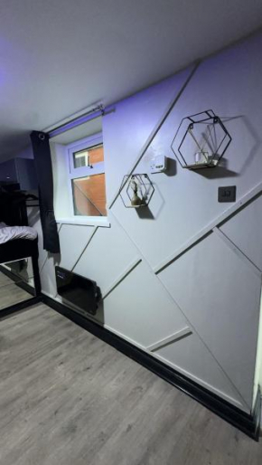 Studio apartment in bolton town